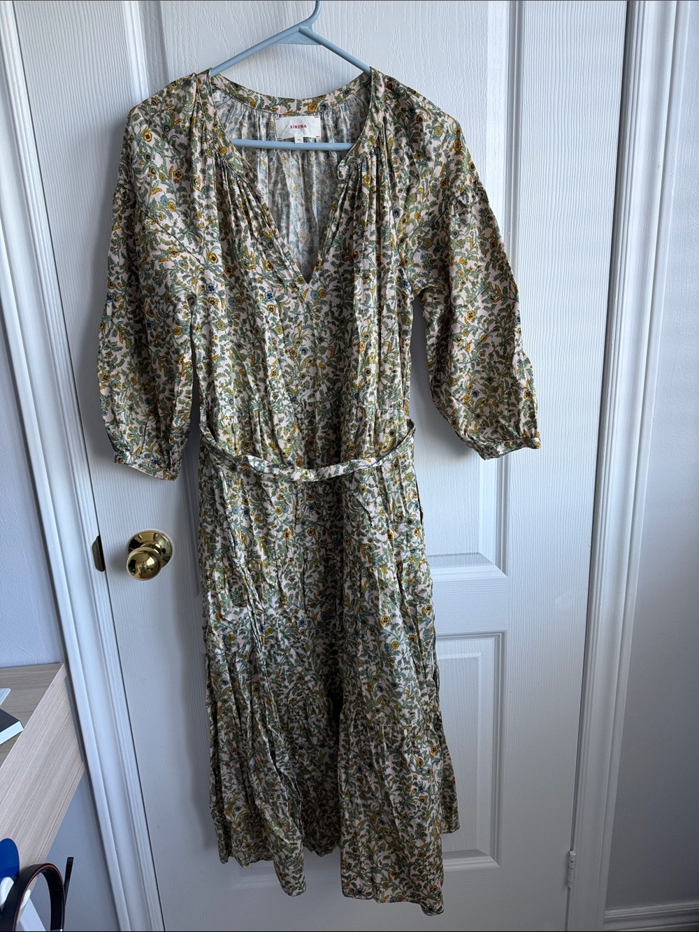 XiRENA Olive & Cream Floral Blouse